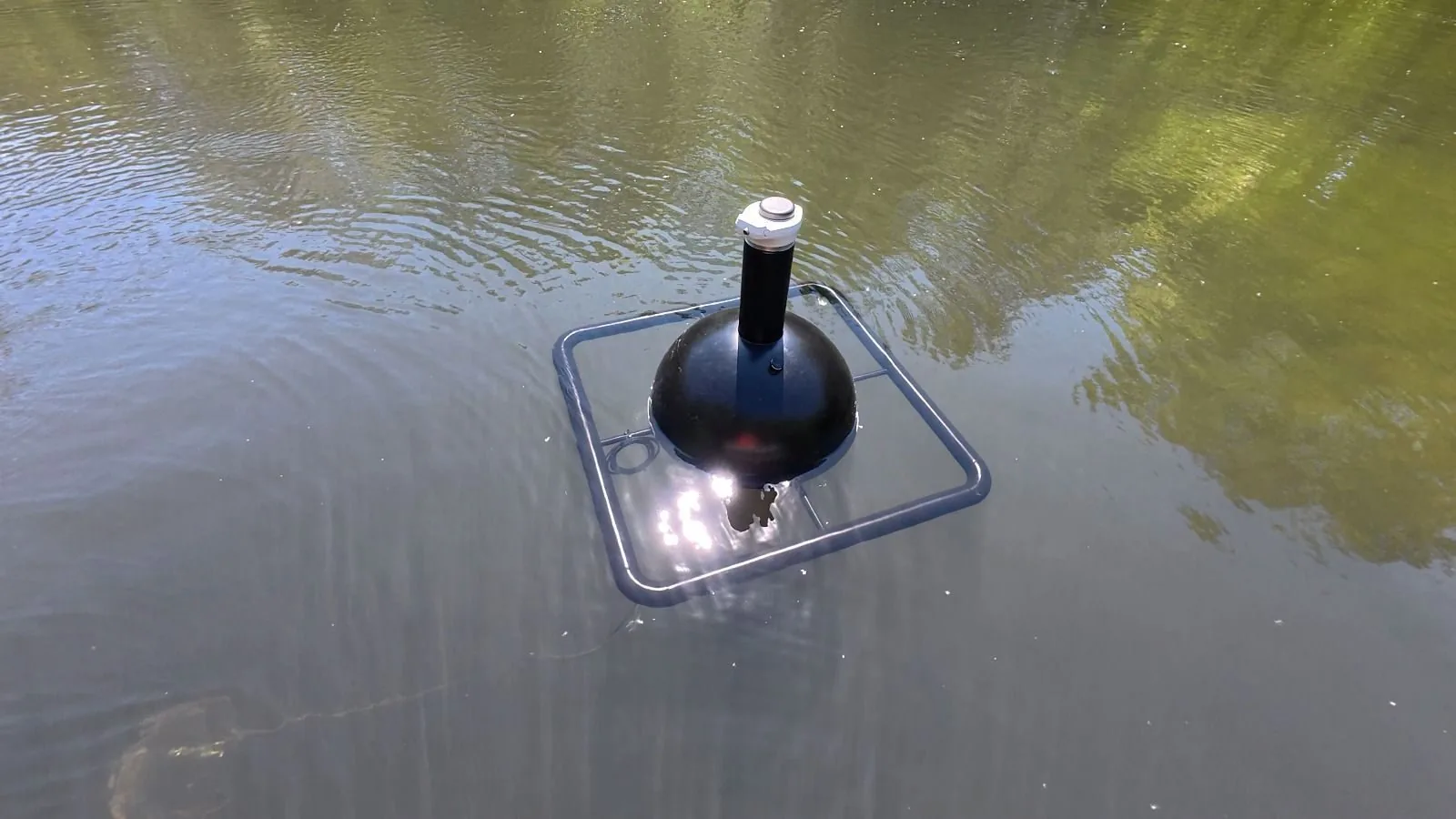 Monitoring buoys